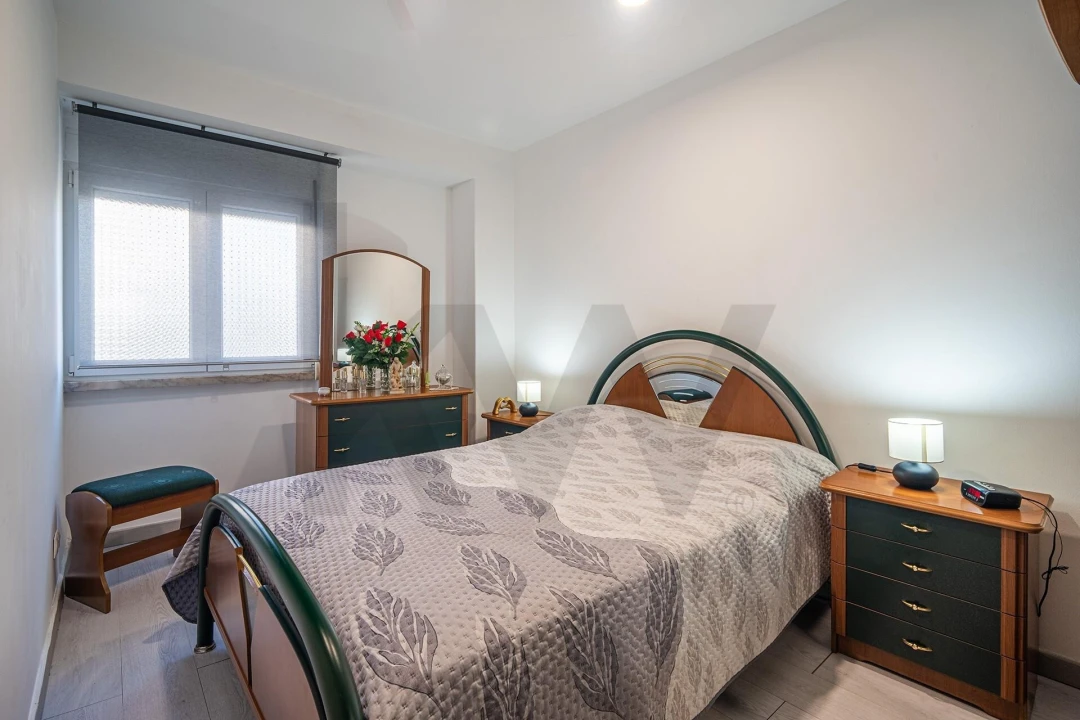 Apartamento T1 para Venda em Póvoa de Santo Adrião e Olival Basto Foto 5