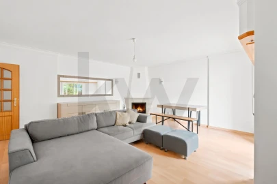 Apartamento T2 para Venda em Massamá e Monte Abraão