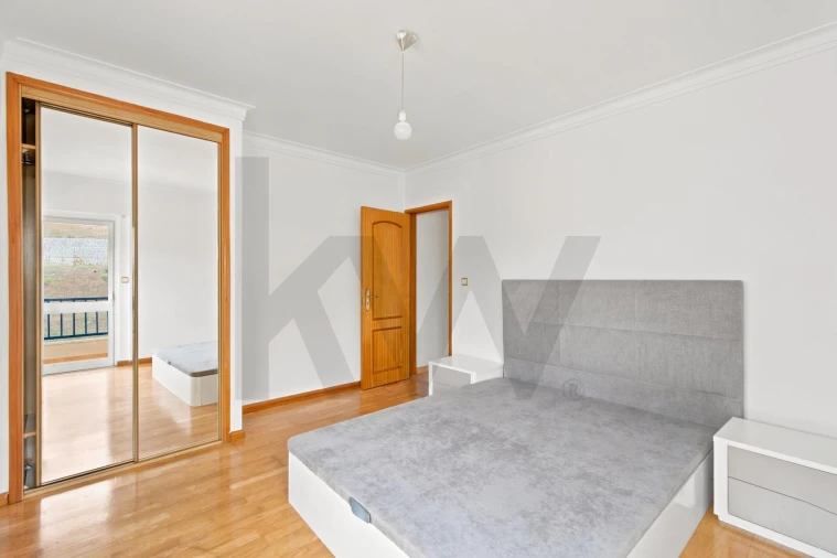 Apartamento T2 para Venda em Massamá e Monte Abraão Foto 12