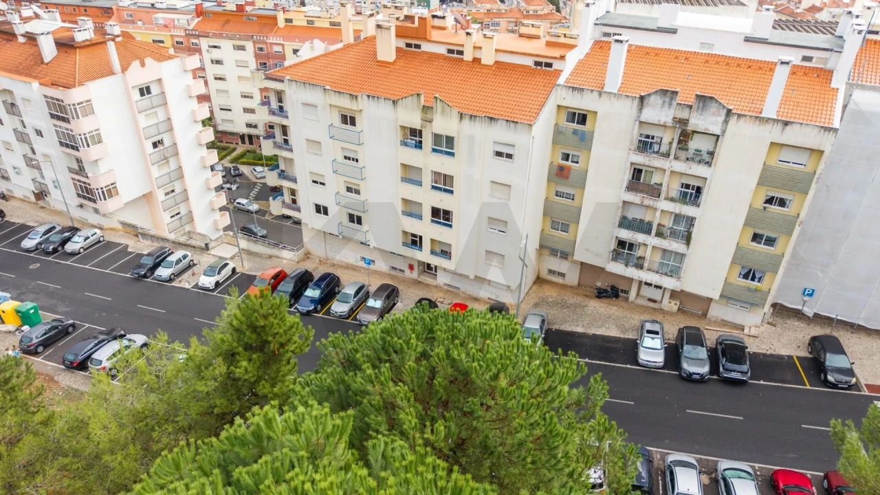 Apartamento T2 para Venda em Massamá e Monte Abraão Foto 18