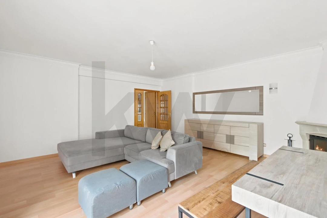 Apartamento T2 para Venda em Massamá e Monte Abraão Foto 4