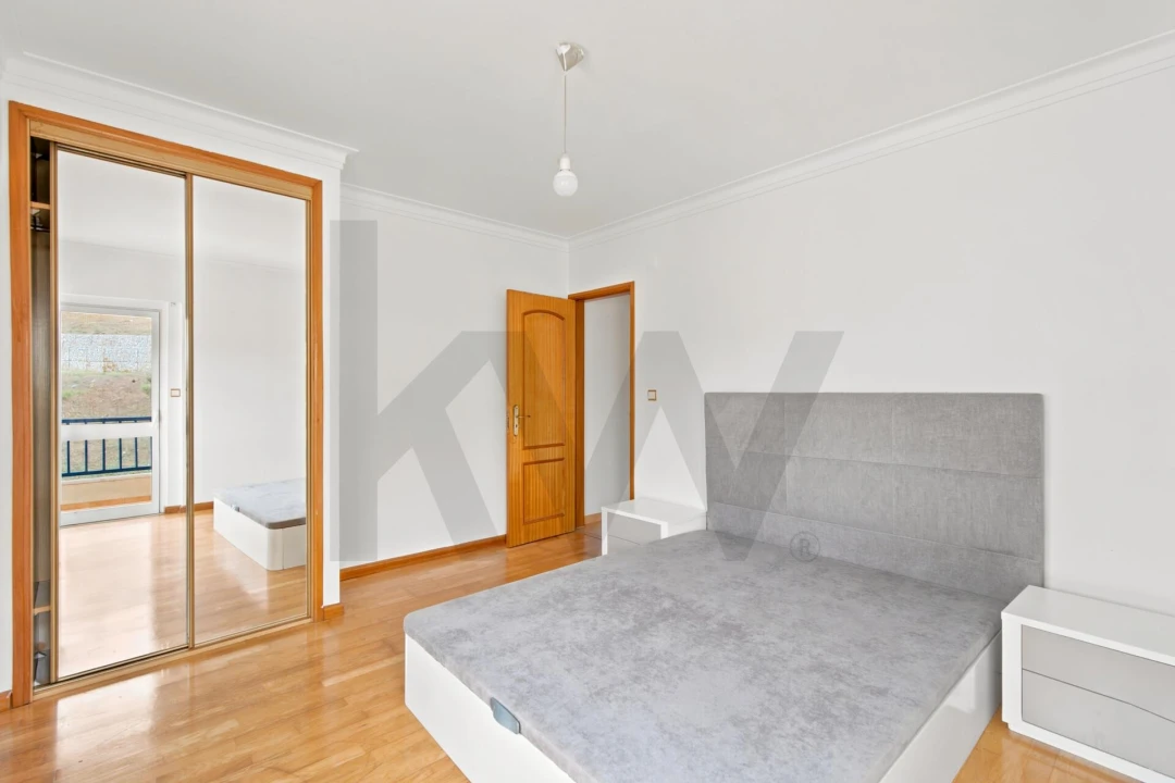 Apartamento T2 para Venda em Massamá e Monte Abraão Foto 12