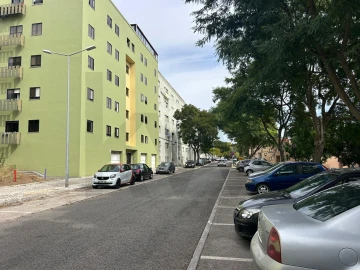 Apartamento T2 para Venda em Águas Livres