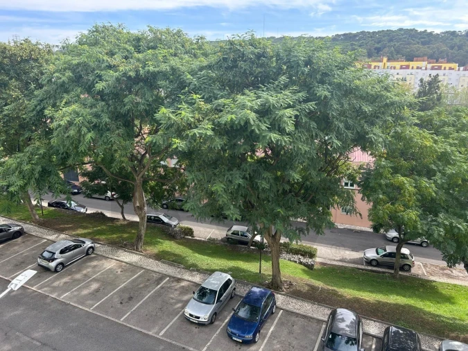 Apartamento T2 para Venda em Águas Livres Foto 17