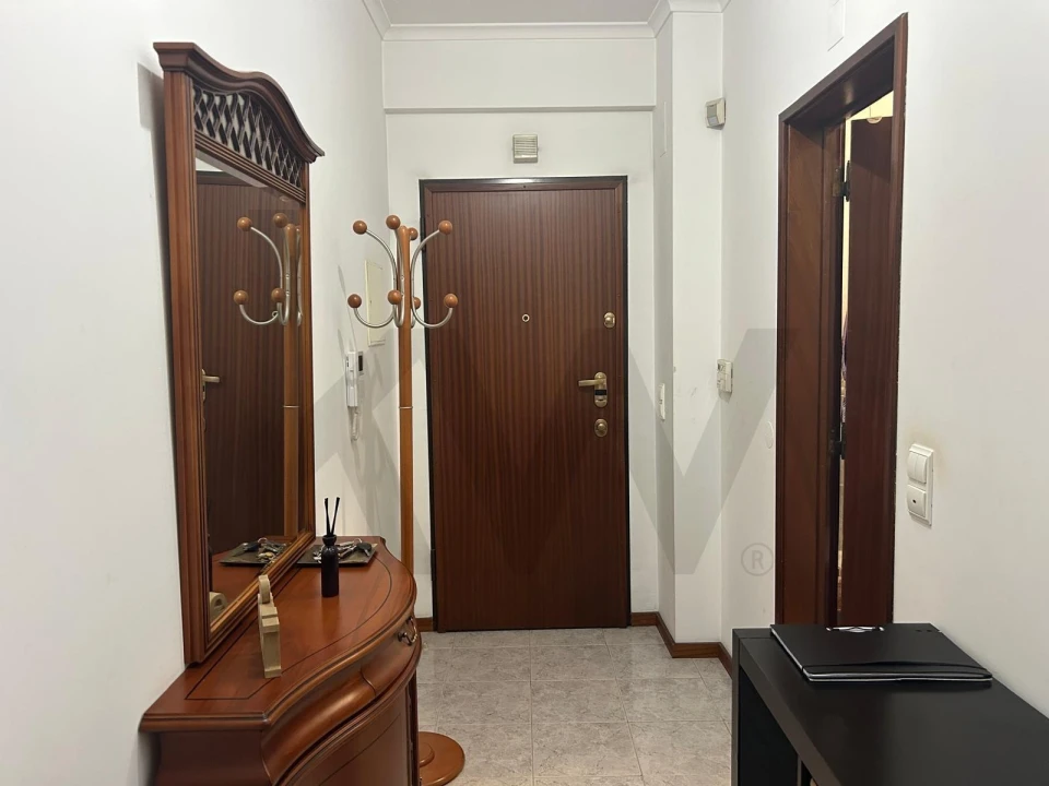Apartamento T2 para Venda em Águas Livres Foto 5