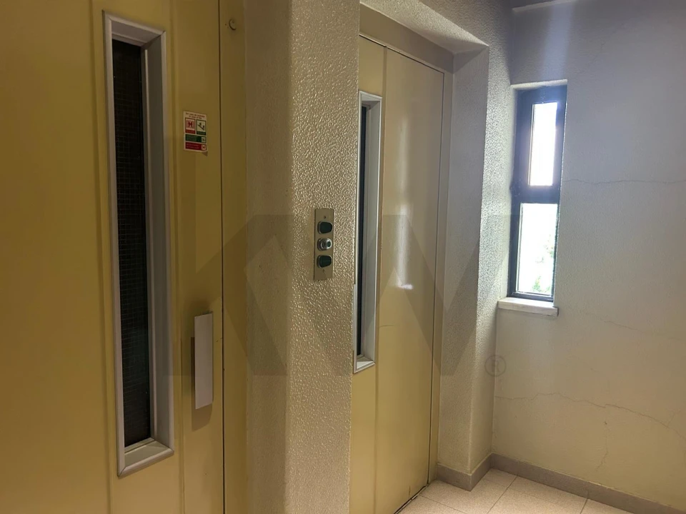 Apartamento T2 para Venda em Águas Livres Foto 31