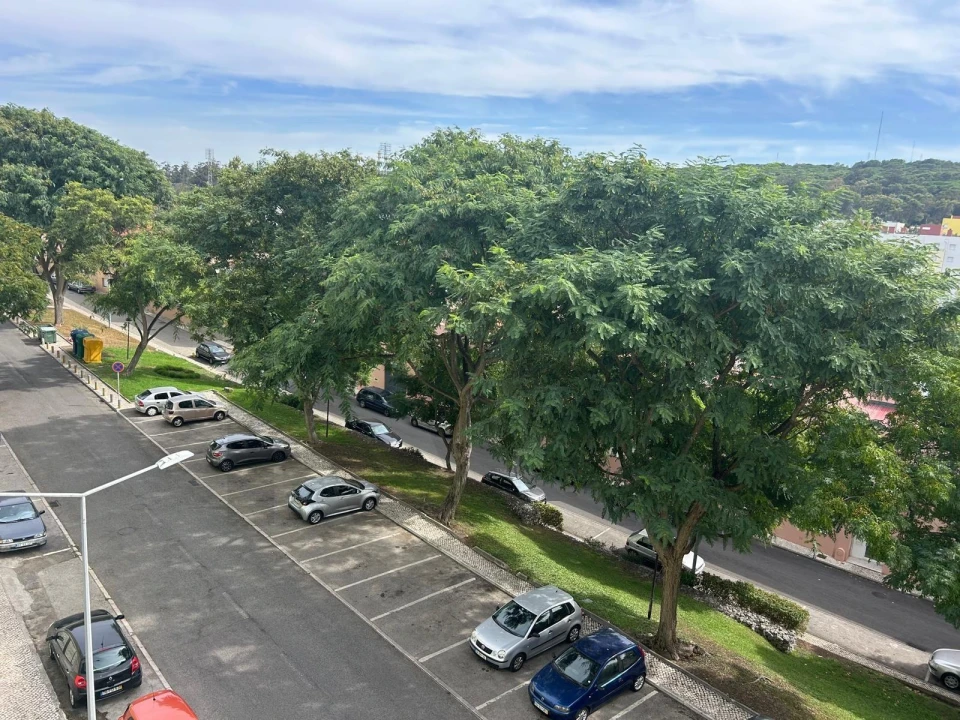Apartamento T2 para Venda em Águas Livres Foto 26