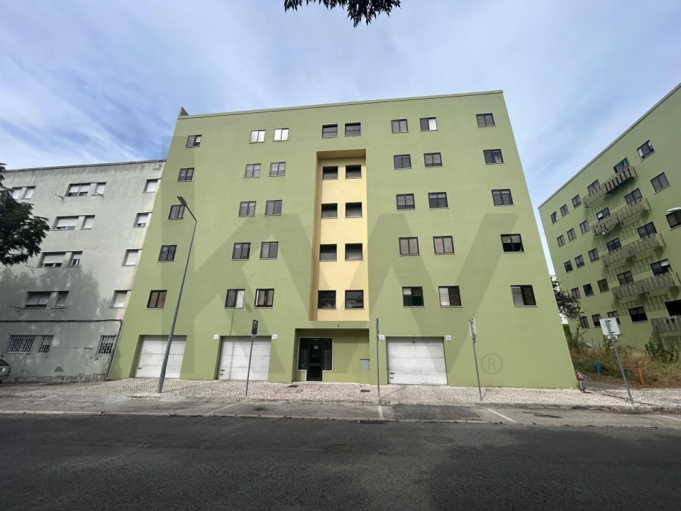 Apartamento T2 para Venda em Águas Livres Foto 4