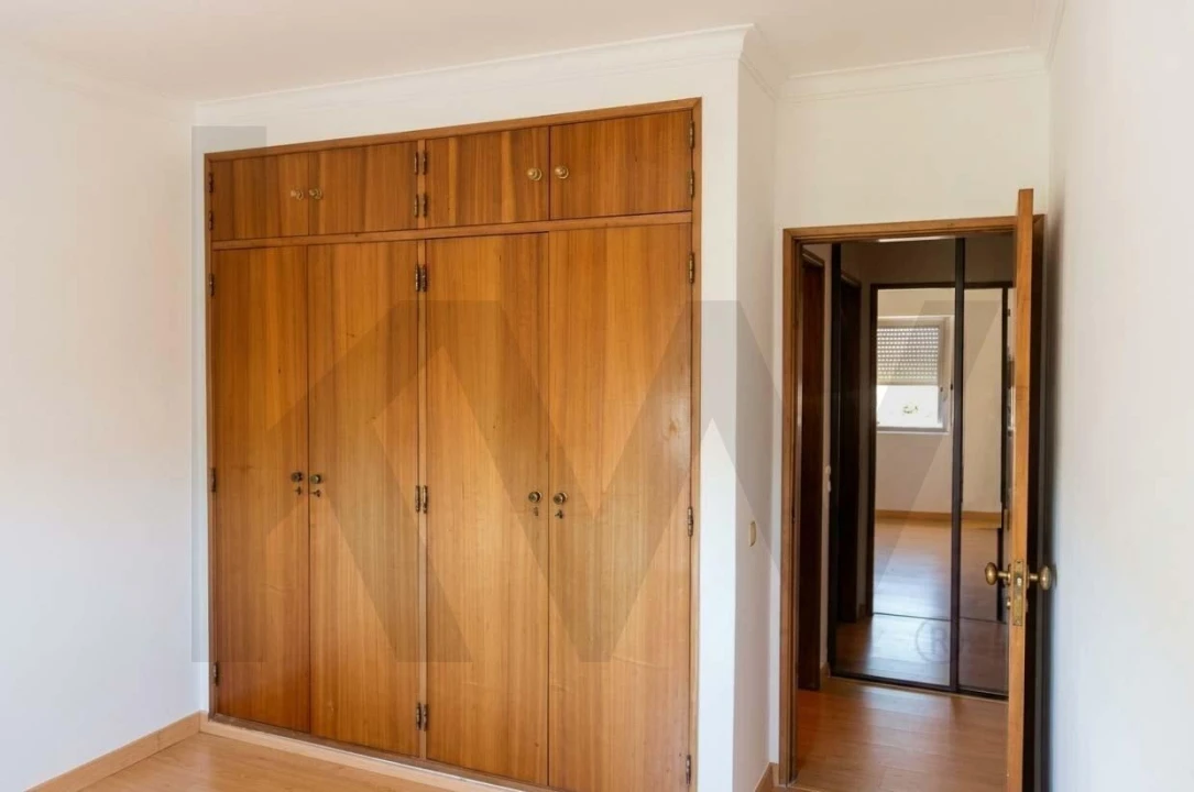Apartamento T2 para Venda em Carcavelos e Parede Foto 5