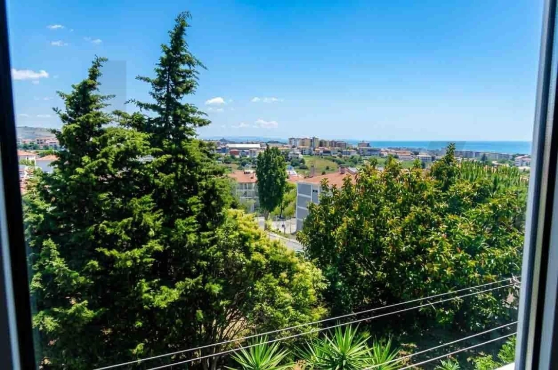 Apartamento T2 para Venda em Carcavelos e Parede Foto 2