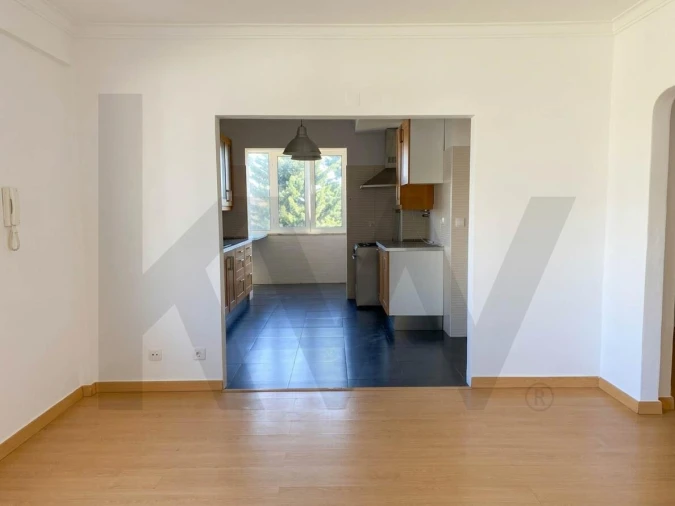 Apartamento T2 para Venda em Carcavelos e Parede Foto 13