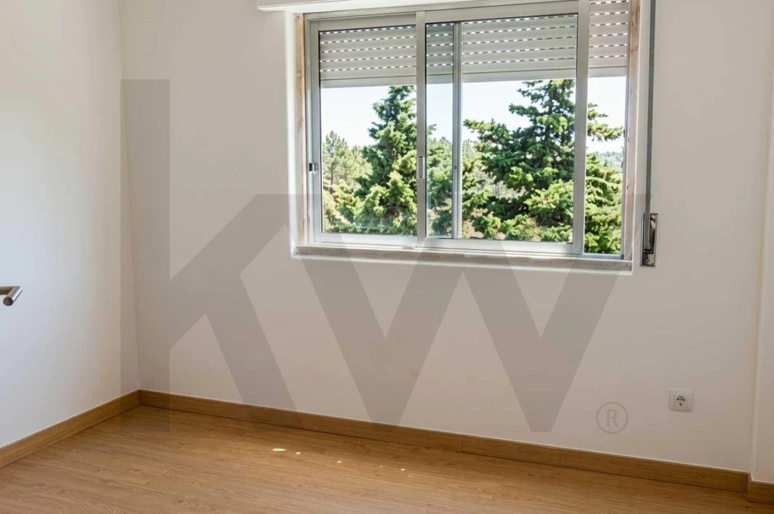 Apartamento T2 para Venda em Carcavelos e Parede Foto 3