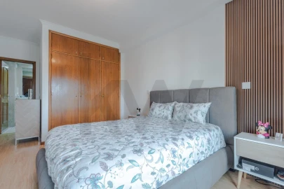 Apartamento T3 para Venda em Pedroso e Seixezelo