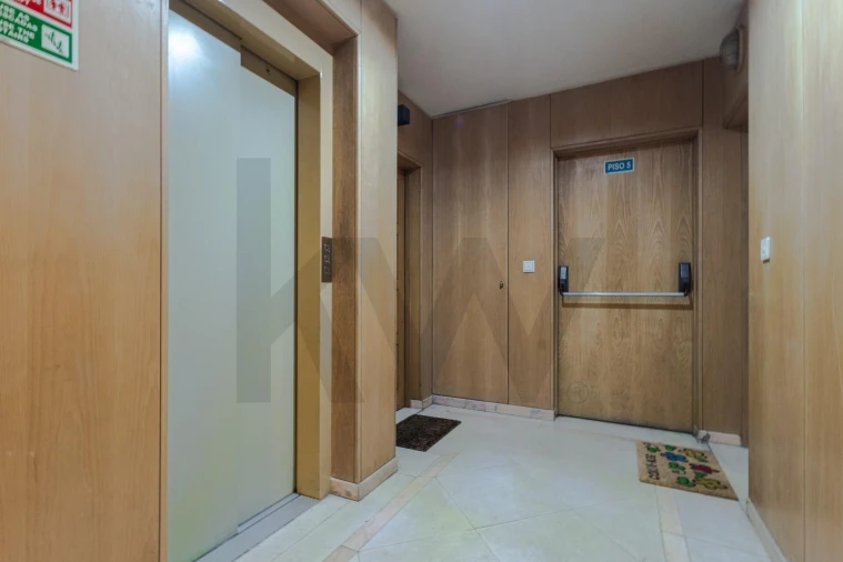 Apartamento T3 para Venda em Pedroso e Seixezelo Foto 4