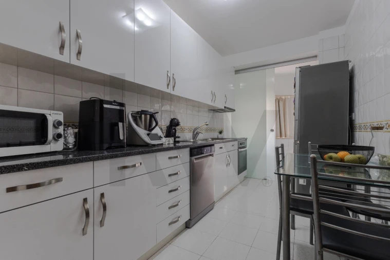Apartamento T3 para Venda em Pedroso e Seixezelo Foto 9
