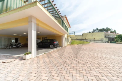 Moradia T4 para Venda em Santa Catarina