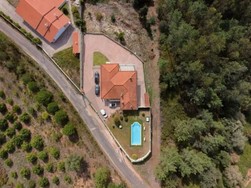 Moradia T4 para Venda em Santa Catarina