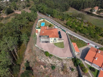 Moradia T4 para Venda em Santa Catarina