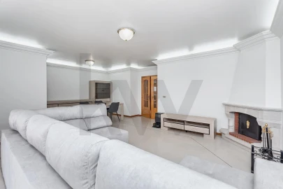 Apartamento T3 para Venda em Queluz e Belas