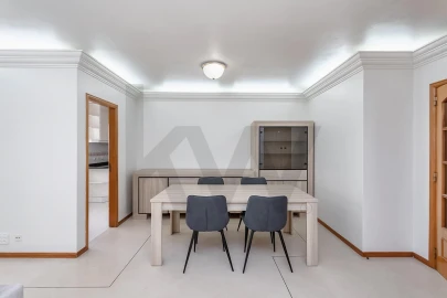 Apartamento T3 para Venda em Queluz e Belas