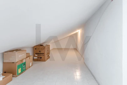 Apartamento T3 para Venda em Queluz e Belas