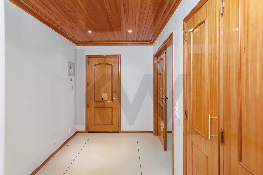 Apartamento T3 para Venda em Queluz e Belas Foto 26