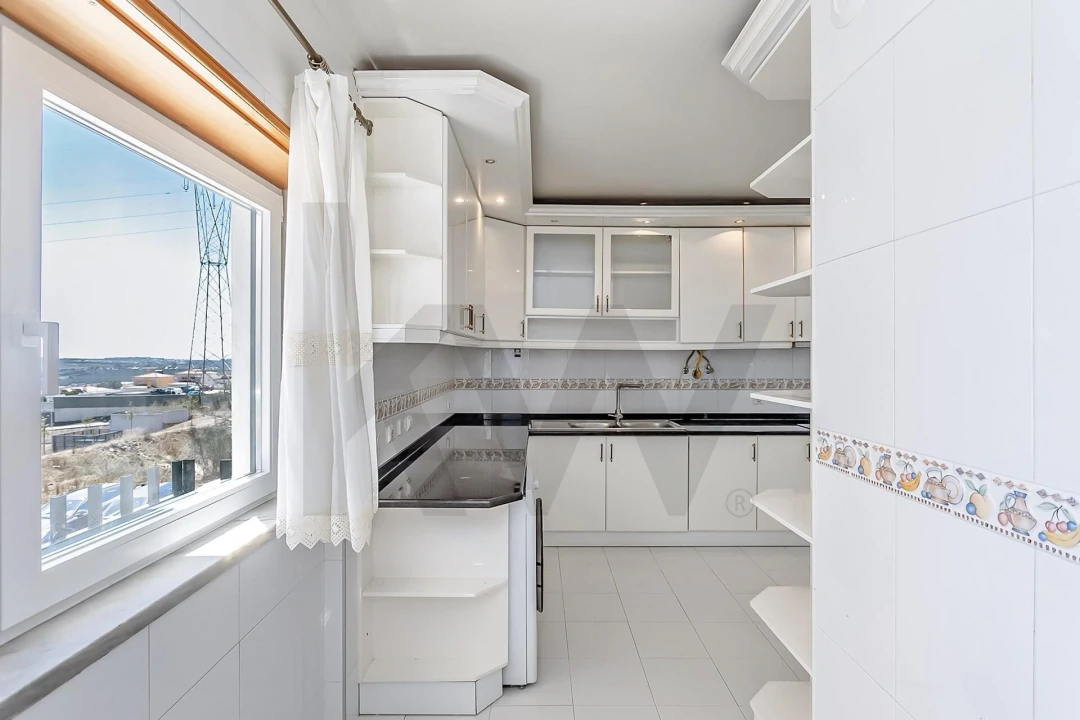 Apartamento T3 para Venda em Queluz e Belas Foto 22