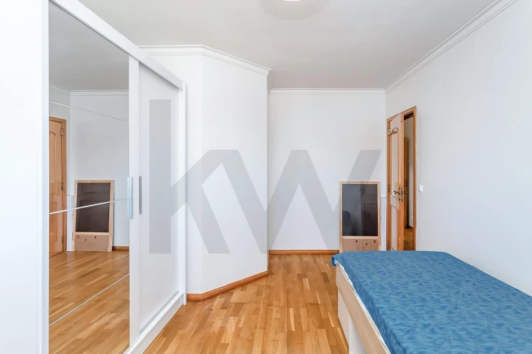 Apartamento T3 para Venda em Queluz e Belas Foto 36