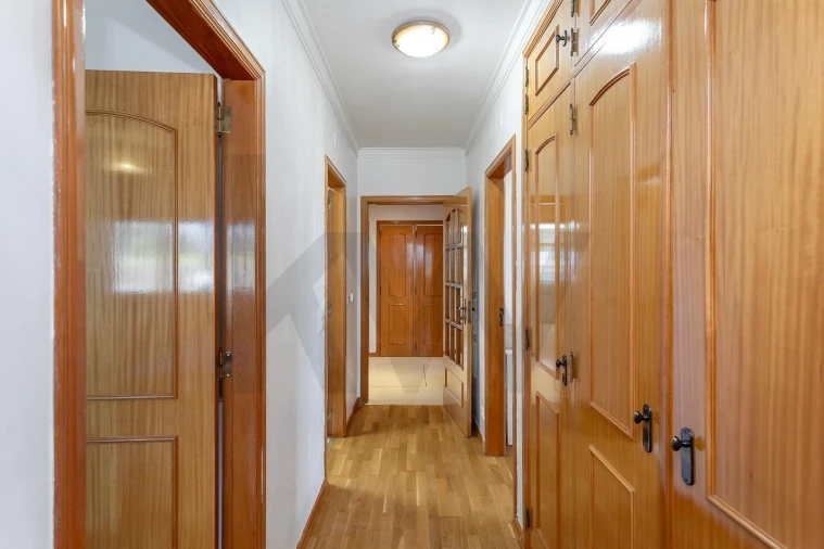 Apartamento T3 para Venda em Queluz e Belas Foto 24