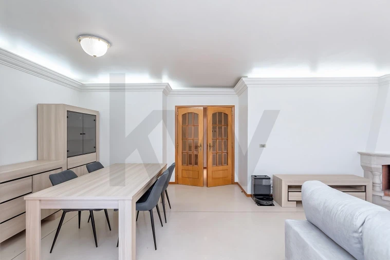 Apartamento T3 para Venda em Queluz e Belas Foto 9