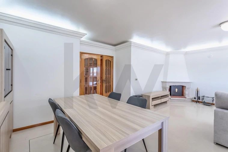 Apartamento T3 para Venda em Queluz e Belas Foto 8