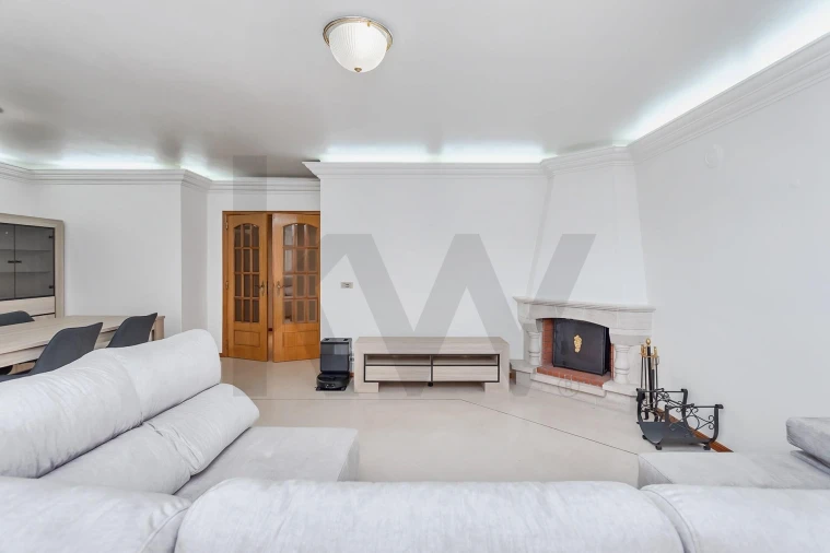 Apartamento T3 para Venda em Queluz e Belas Foto 11