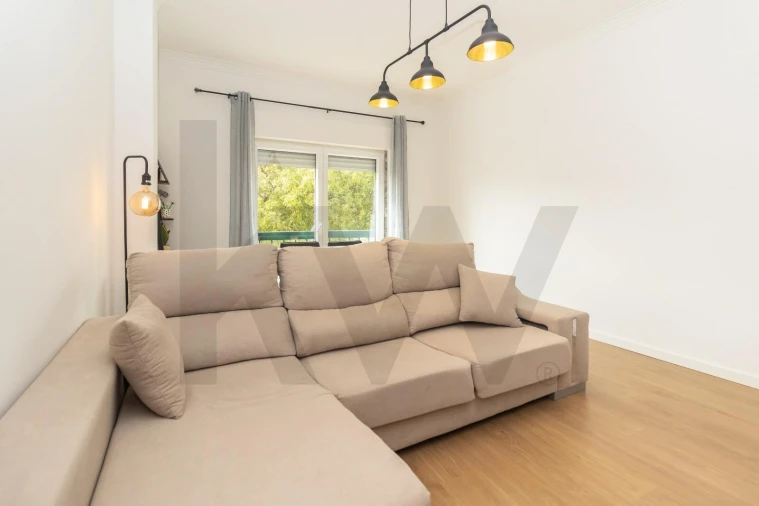 Apartamento T3 para Venda em Seixal, Arrentela e Aldeia de Paio Pires Foto 6
