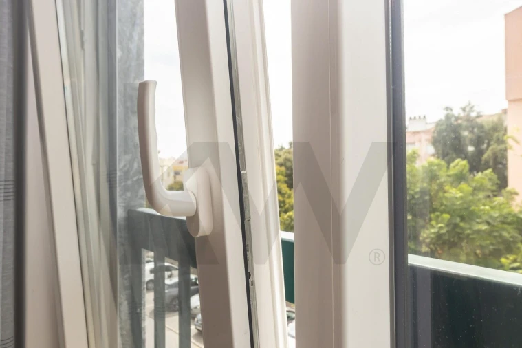 Apartamento T3 para Venda em Seixal, Arrentela e Aldeia de Paio Pires Foto 10