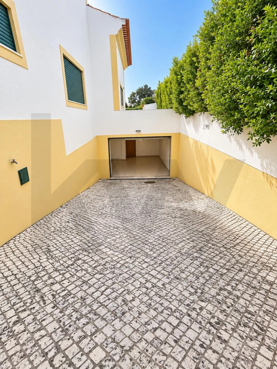 Moradia T4 para Venda em Palmela Foto 45