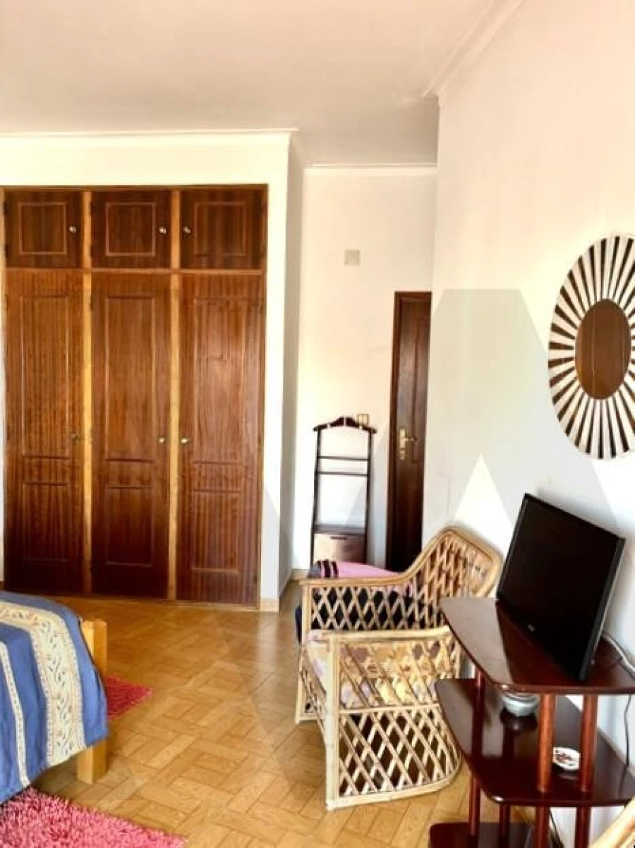Apartamento T1 para Arrendamento em Silveira Foto 5