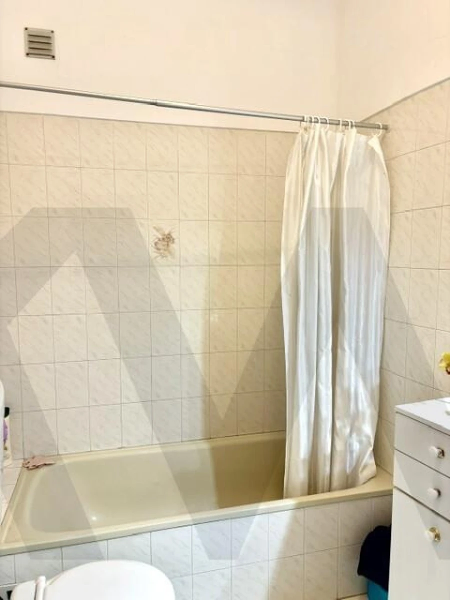 Apartamento T1 para Arrendamento em Silveira Foto 6