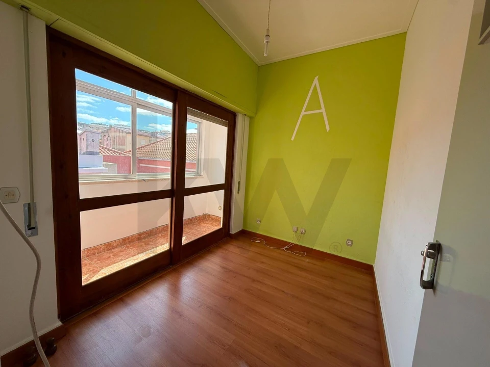 Apartamento T3 para Venda em Buarcos Foto 11