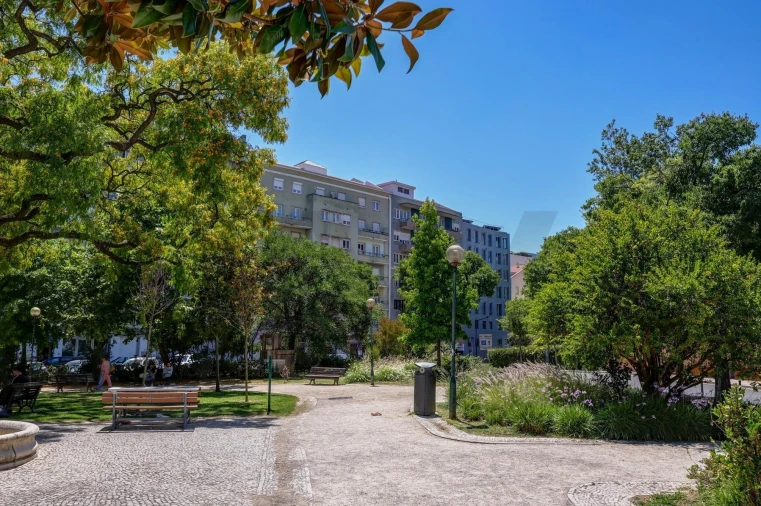 Apartamento T3 para Venda em Arroios Foto 5