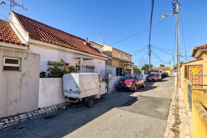 Moradia T2 para Venda em São Domingos de Rana