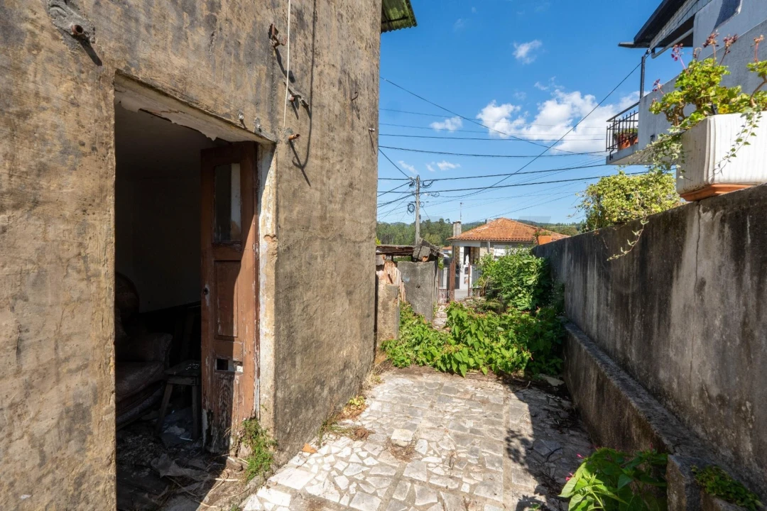 Moradia T2 para Venda em São Roque Foto 4