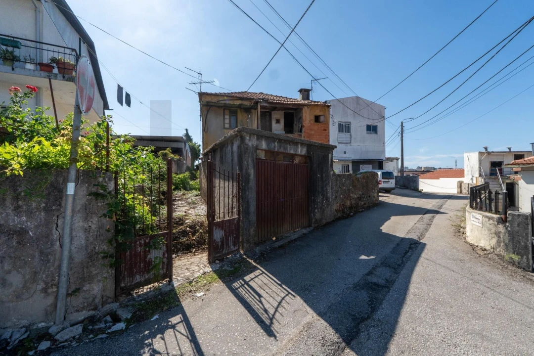 Moradia T2 para Venda em São Roque Foto 2