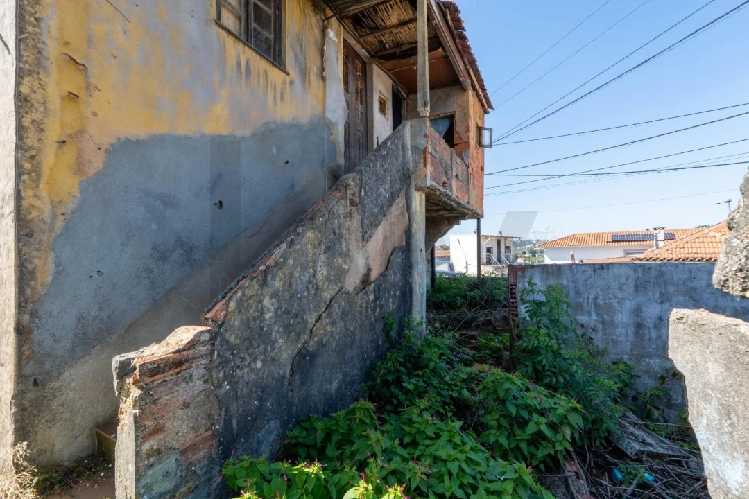 Moradia T2 para Venda em São Roque Foto 3