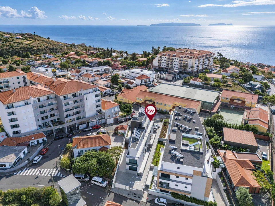 Apartamento T1 para Venda em Caniço Foto 28