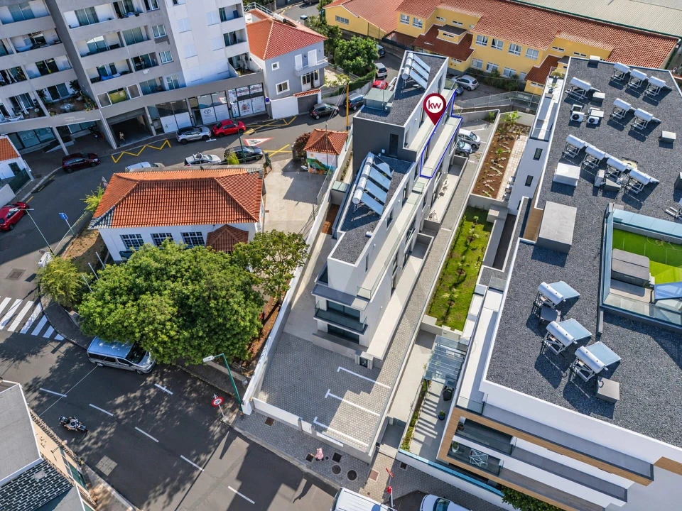 Apartamento T1 para Venda em Caniço Foto 36