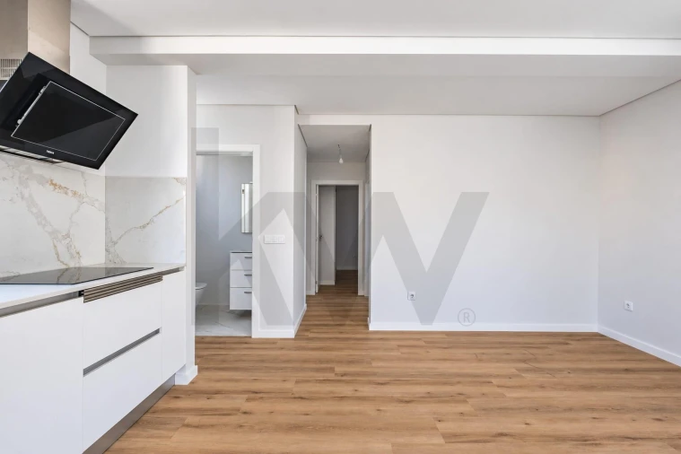 Apartamento T1 para Venda em Caniço Foto 9