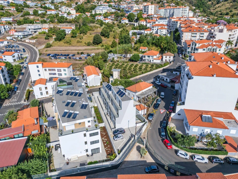 Apartamento T1 para Venda em Caniço Foto 21