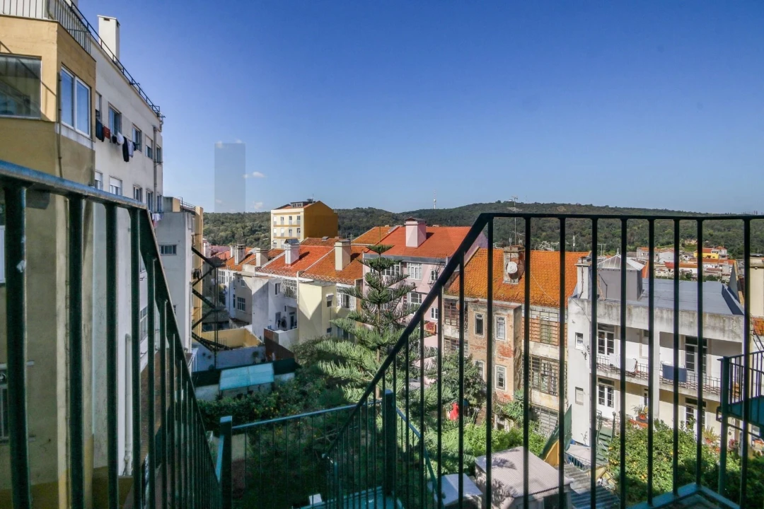 Apartamento T1 para Venda em Campo de Ourique Foto 1