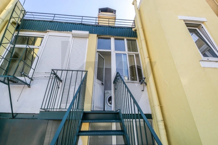 Apartamento T1 para Venda em Campo de Ourique Foto 15