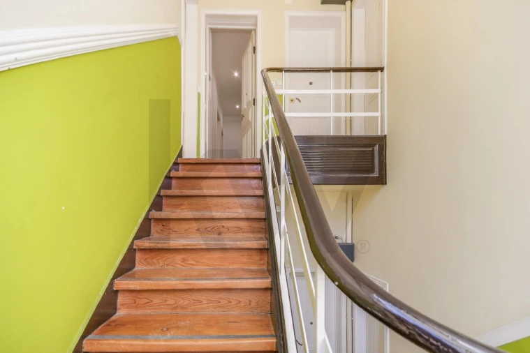 Apartamento T1 para Venda em Campo de Ourique Foto 17